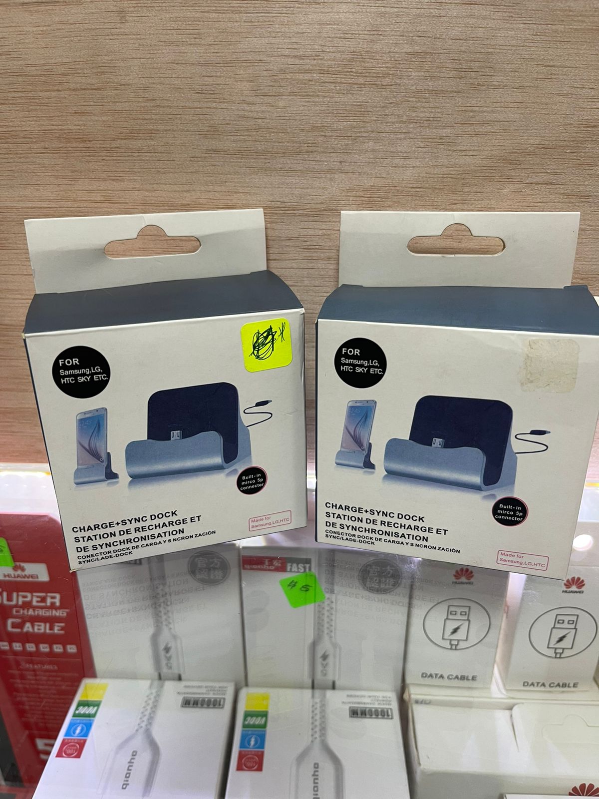 CARGADORES CHARGE+SYNC DOCK V8